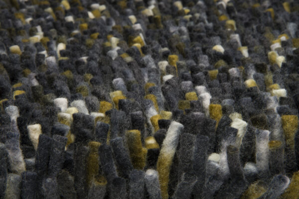 brink-campman-teppich-rocks-carbon.jpg